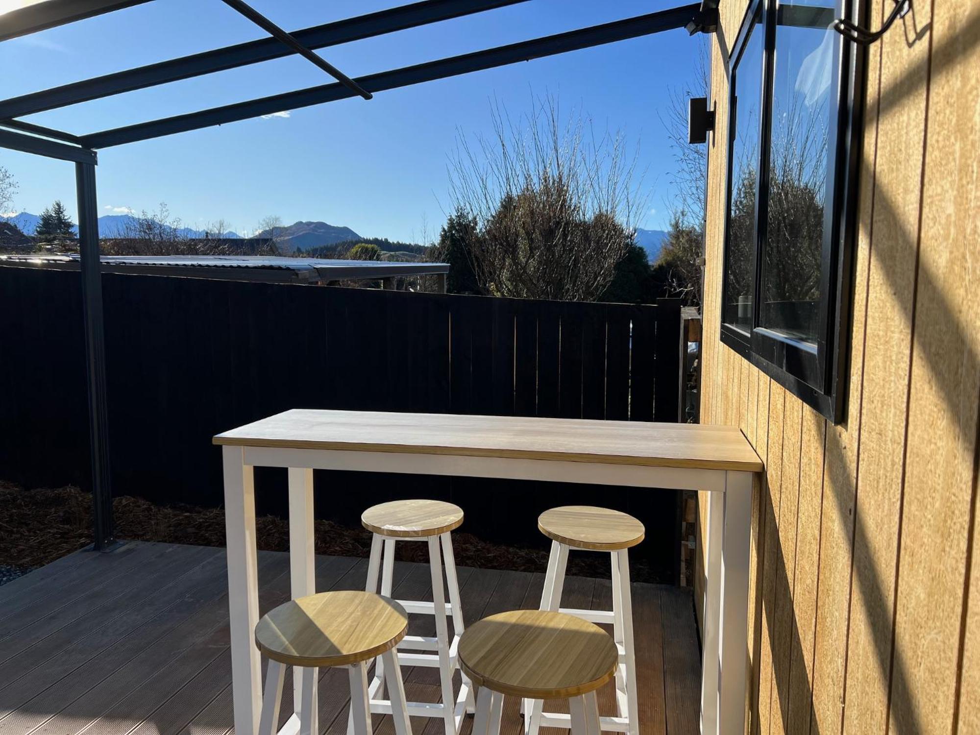 Mountain Cabin - Central, Cosy And Cute With Views Wanaka Exterior photo