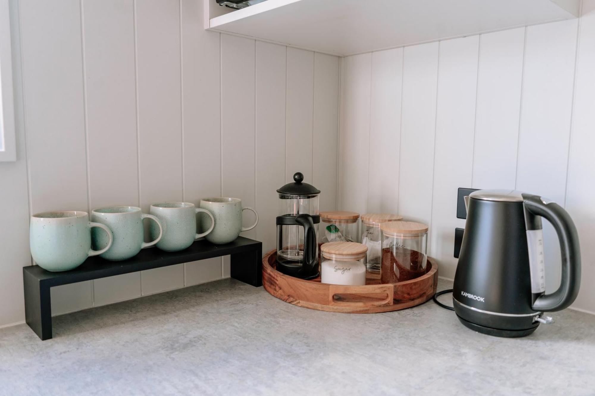 Mountain Cabin - Central, Cosy And Cute With Views Wanaka Exterior photo